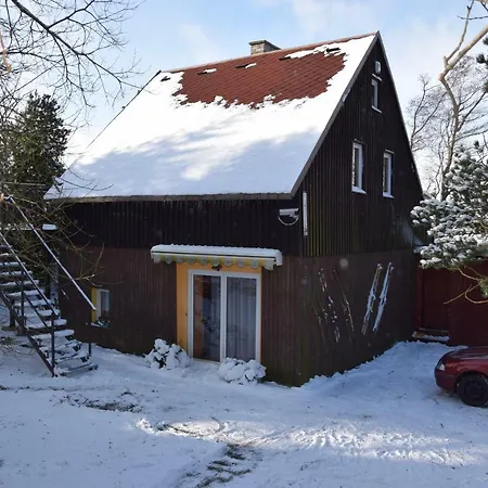 Medvedi Boudy Semesterbostad