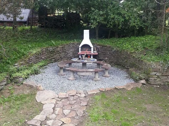 Feriehus Medvedi Boudy